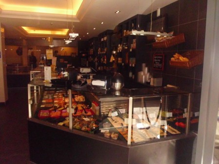 Vis-kook-Sessie's, Broodjesservice voor bedrijven, Koude vis buffetten, Aangeklede haringkraam, VIS-Kok-aan-Huis/bedrijf, VIS schotels, Amuses en hapjes,VIS BBQ Party www.vispuntdenhaag.nl